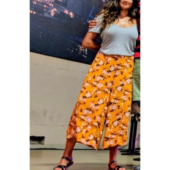❌SOLD AE Mustard Yellow/Orange Floral Print High Waist Wide Leg Pants - Picture 7 of 9
